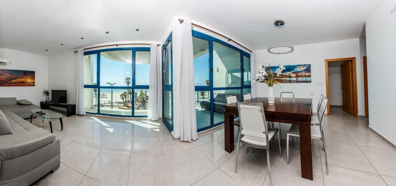 Ocean Front Apartments First Line To The Beach Tel-Aviv Extérieur photo