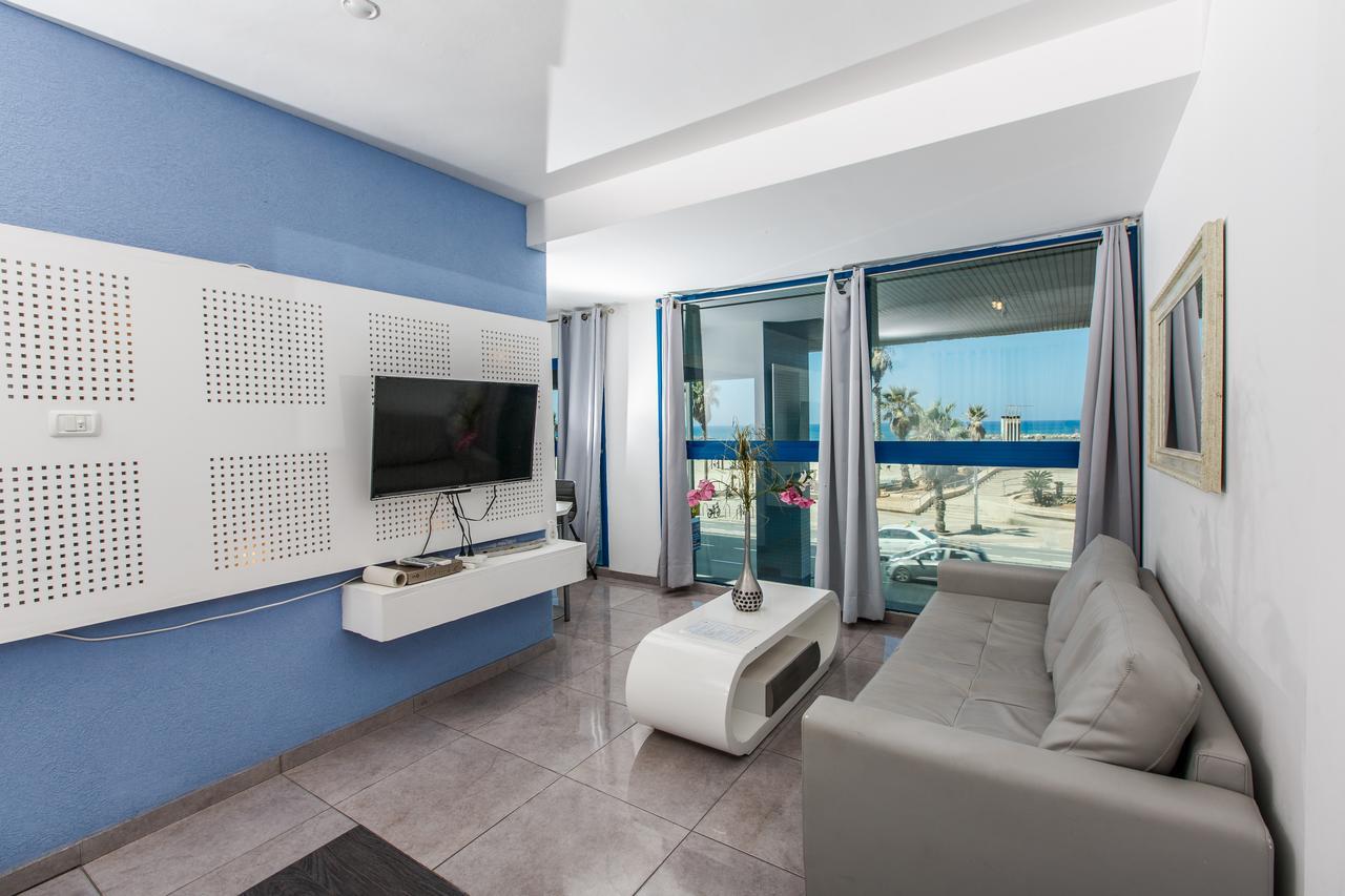 Ocean Front Apartments First Line To The Beach Tel-Aviv Chambre photo