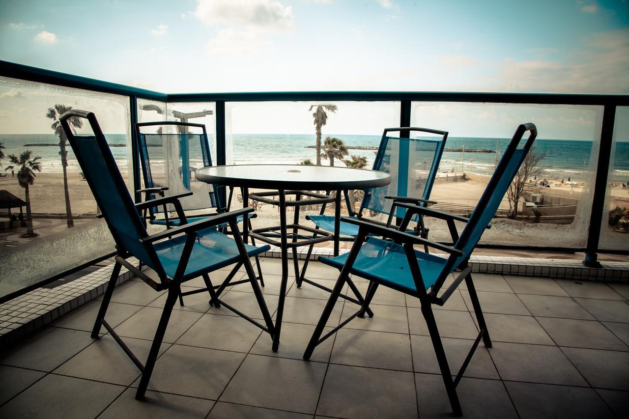 Ocean Front Apartments First Line To The Beach Tel-Aviv Extérieur photo